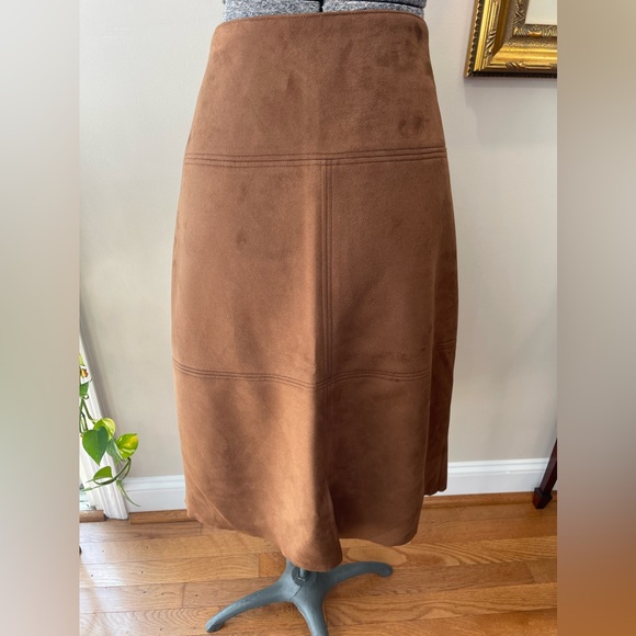 Chaps ladies size 12 faux suede A-line zip up skirt-EUC-Fall Brown Gorgeous‎ - Picture 2 of 13